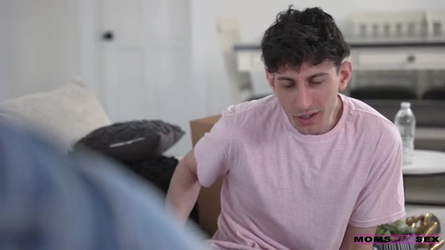 How Is This For An April Fools Prank - S19:E3 - Nubiles-Porn