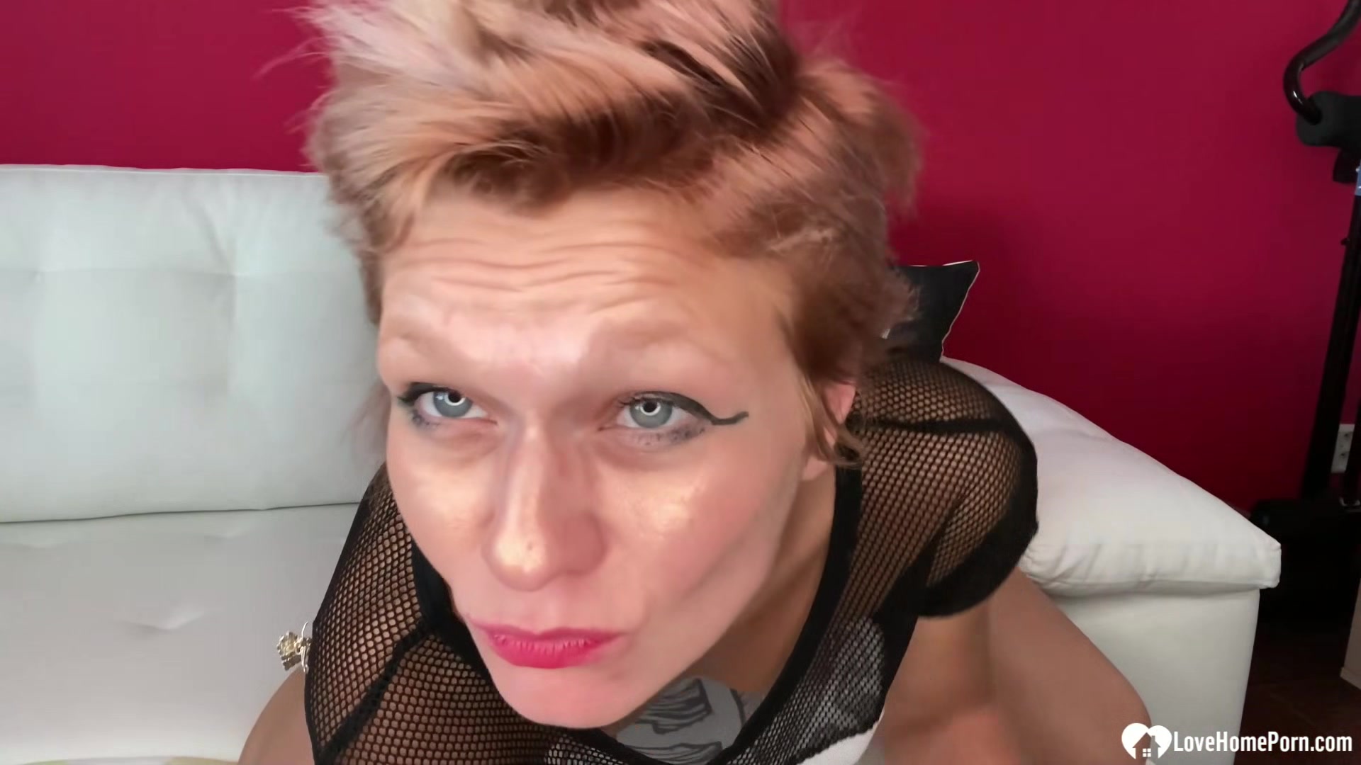 Stunning hairdresser plays with her wet pussy