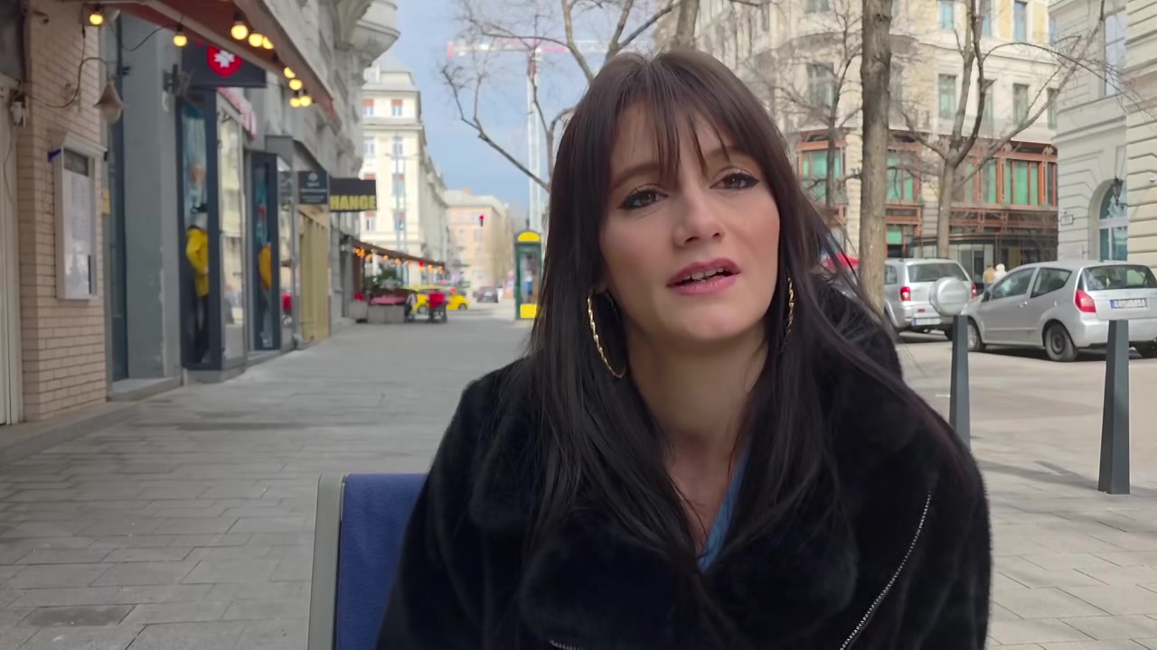 Marie lets go completely in an unbridled threesome! - Jacquie et Michel TV