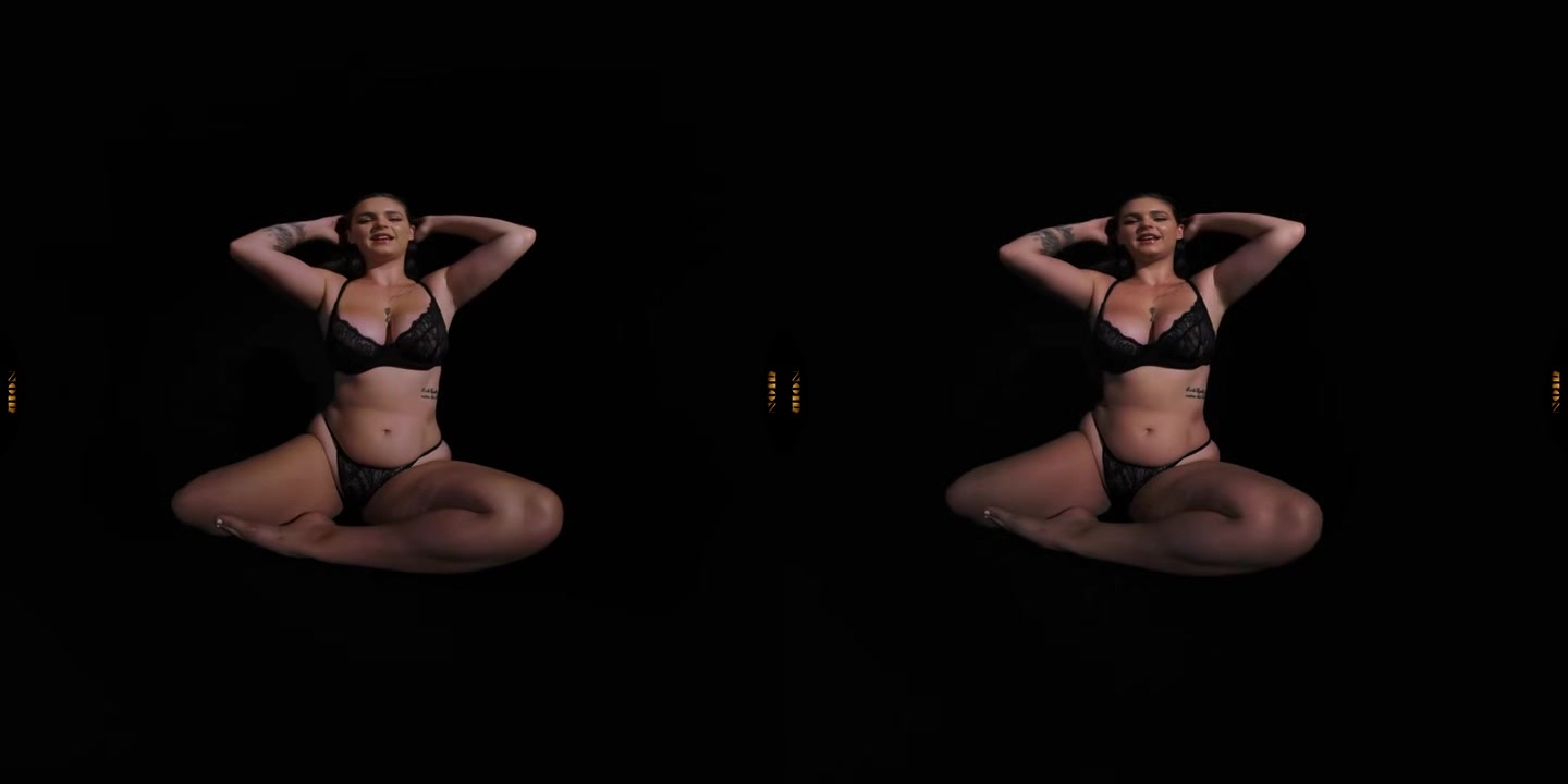 Taylee Wood - Noir