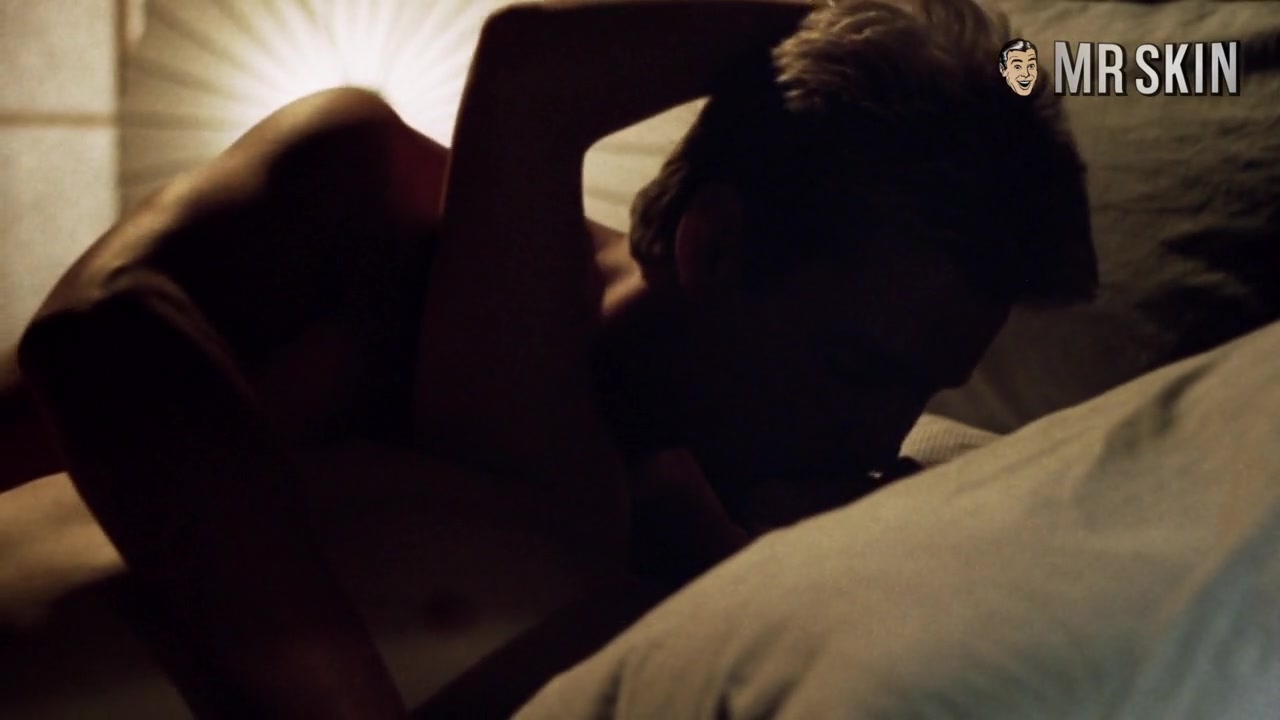 Mila Kunis' Hottest Lesbian Scene - Mr.Skin