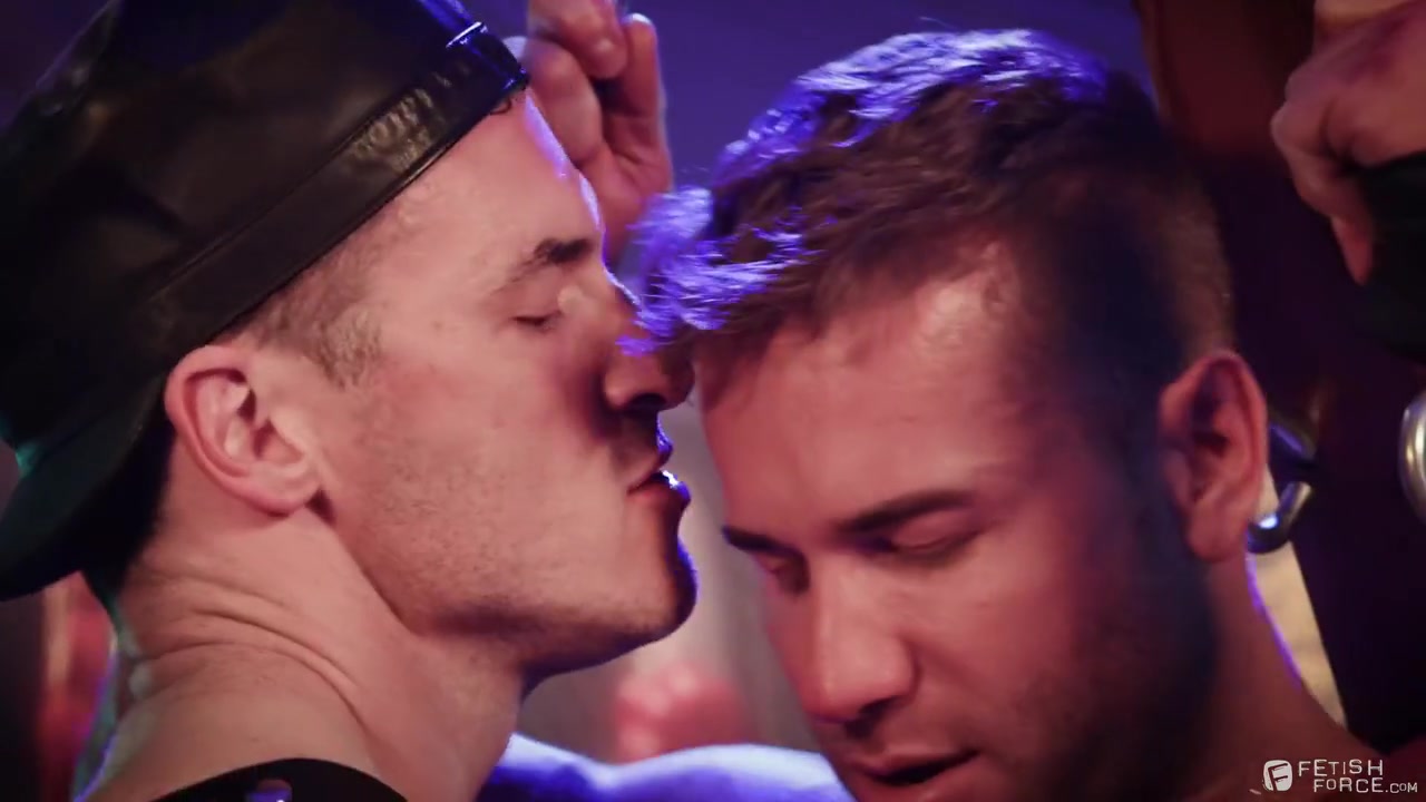 Fetish Force: Tied-down Submissive Gets Bred By A Muscle Hunk With Derek Kage