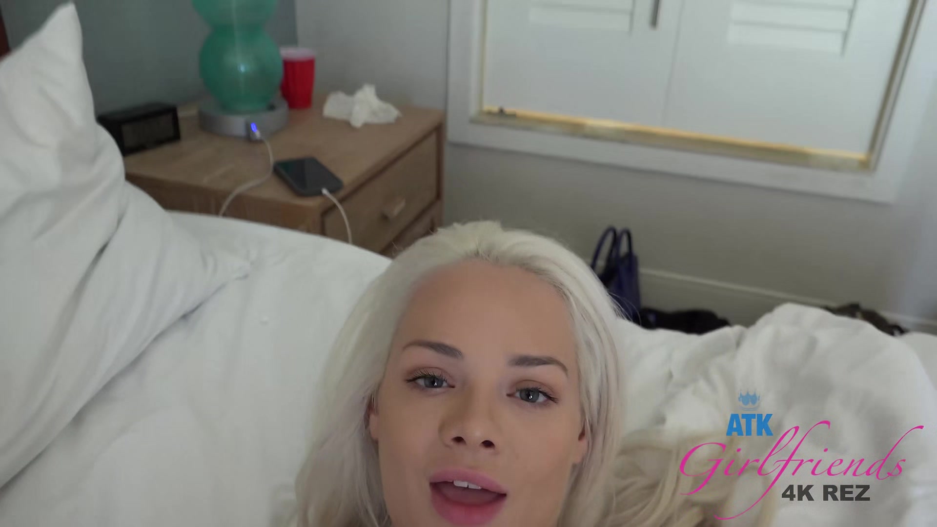 Elsa Is Ready To Fuck You In The Bedroom