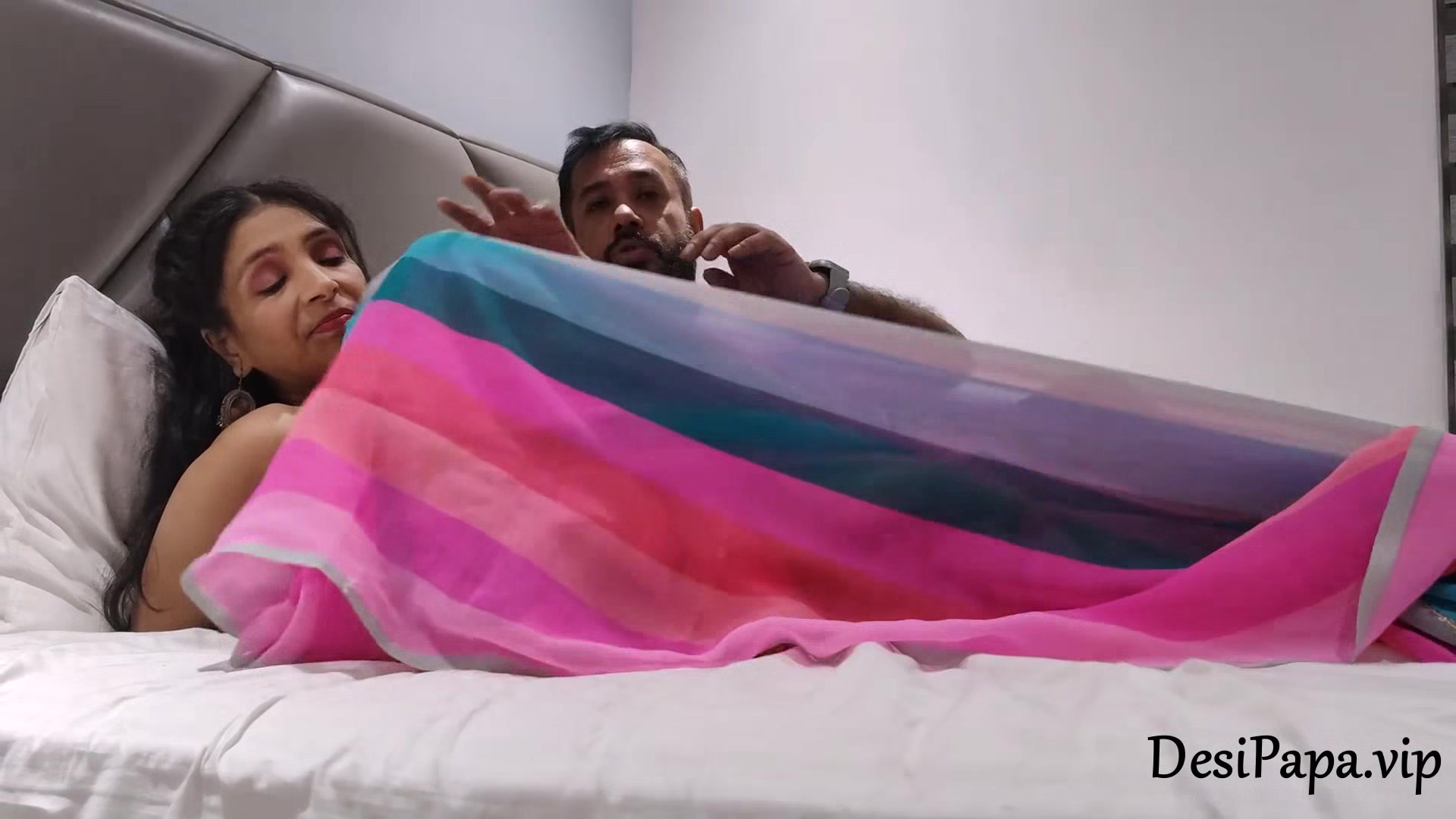 Mature Indian Aunty Giving Blowjob Sexually Satisfying Herself
