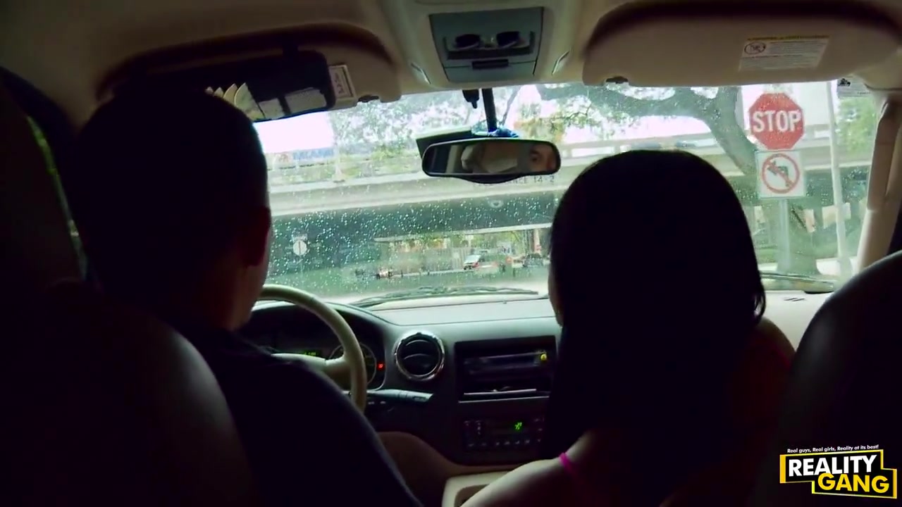 Mandy fills her passenger side pussy