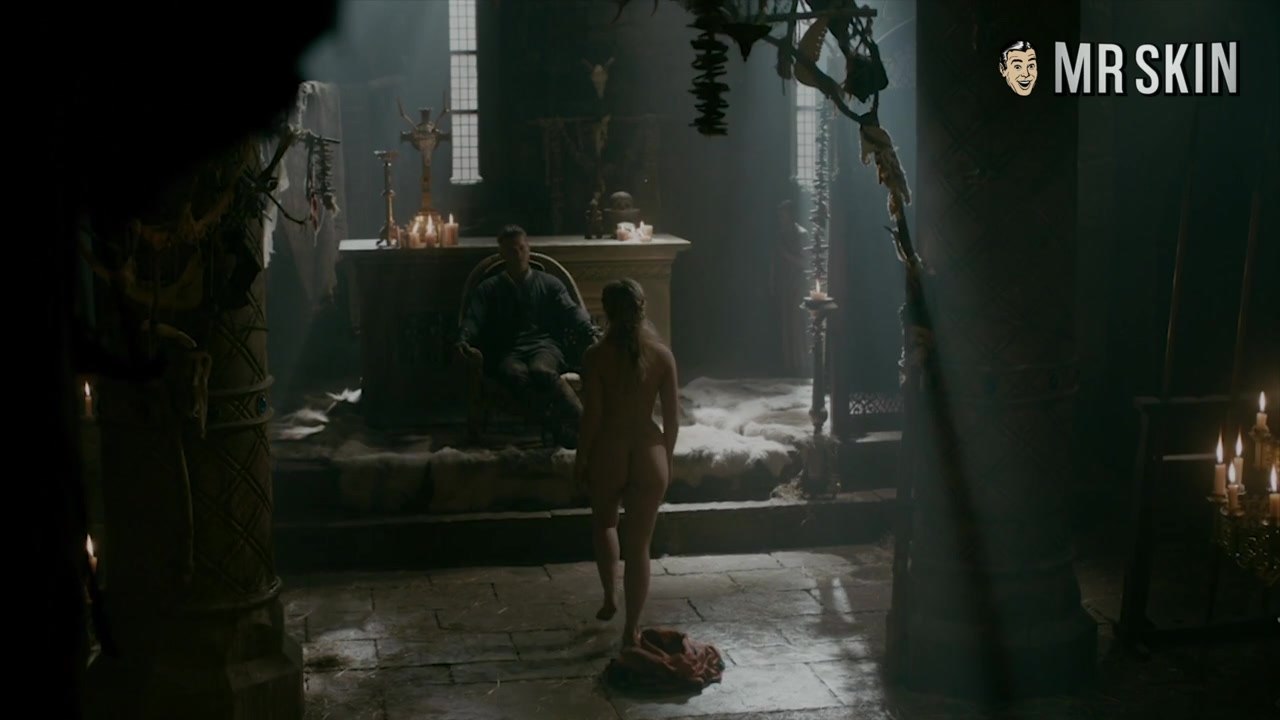 Emilia Clarke's Boobs Keep Winter Coming - Mr.Skin