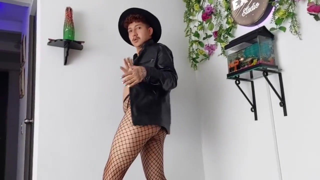 A Sexy Dance For You Darling
