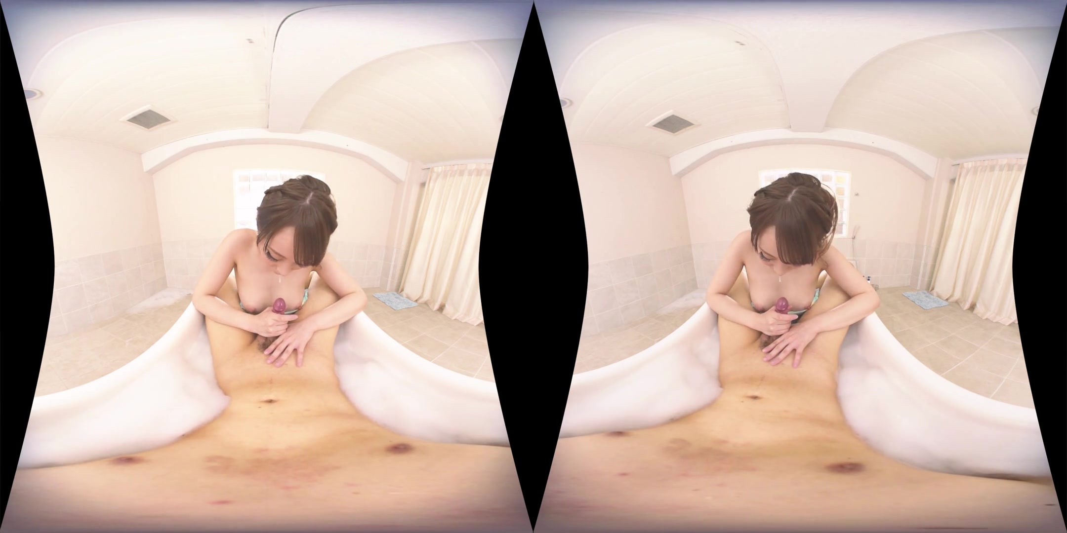 Mashiro Airi in The Most Comfortable Service Must Be Blowjob In Bubble Bath - JVRPorn