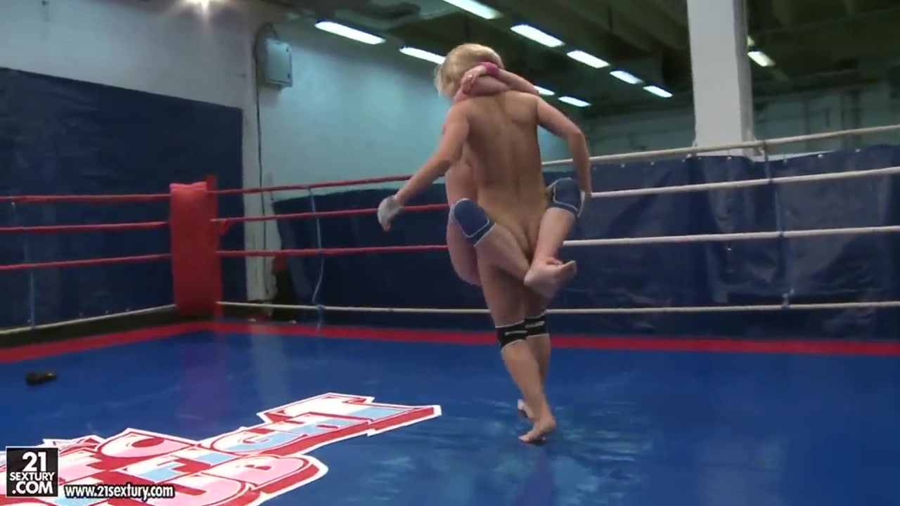 Nude blonde babes Nataly Von and Nikky Thorne fight