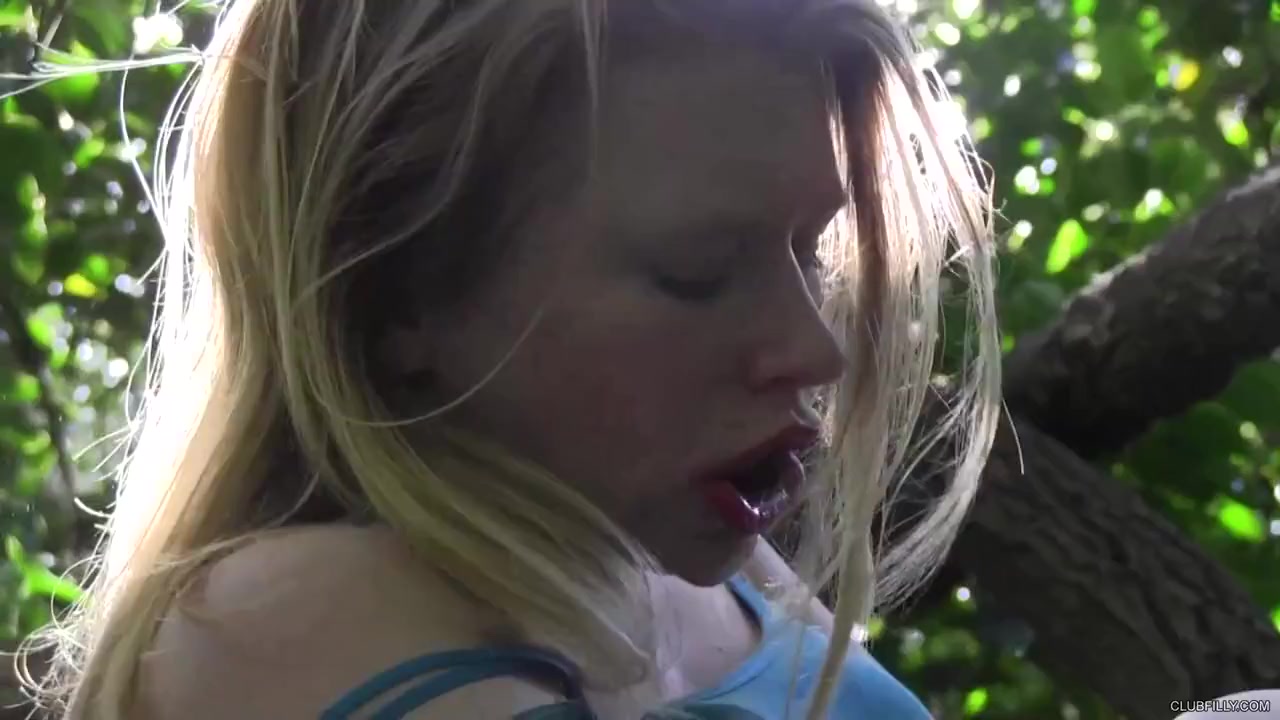 Madison Young loves teasing her juicy moist pussy