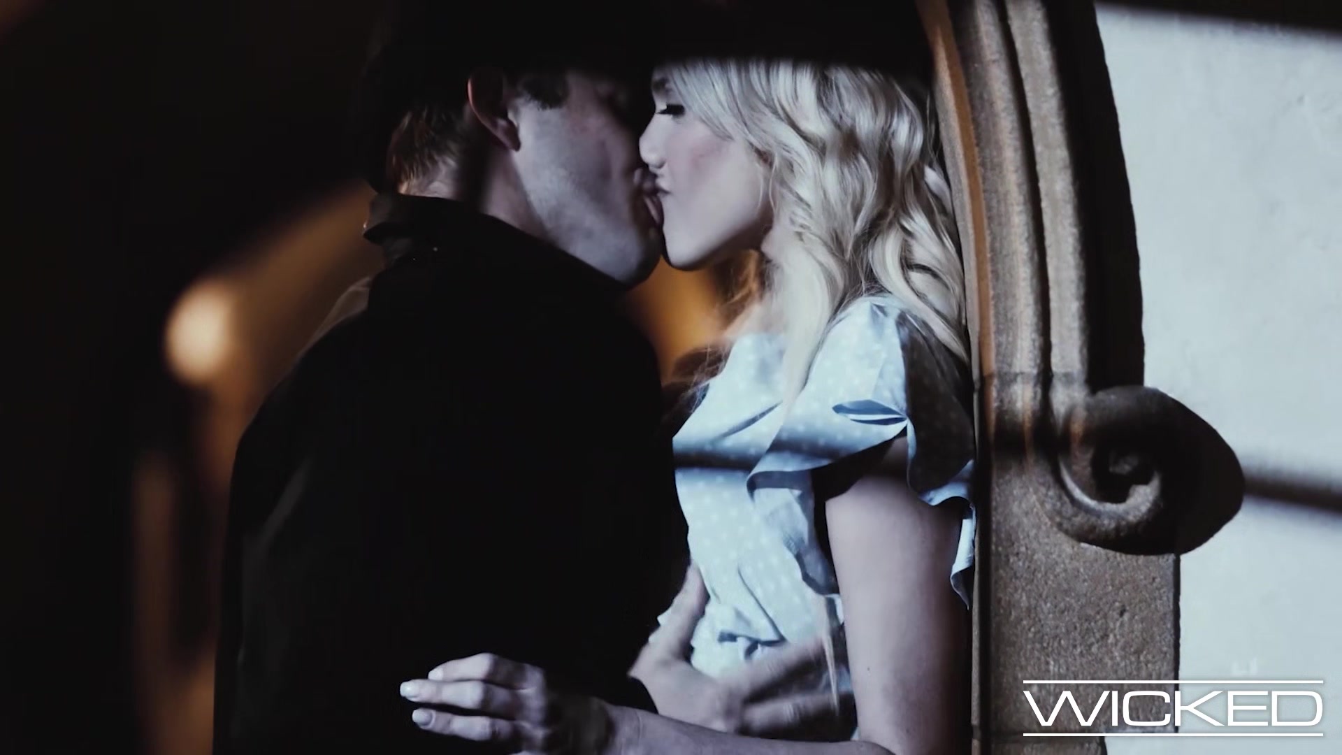Blonde Inn Keeper Babe Fucked Hard By A Mysterious Stranger