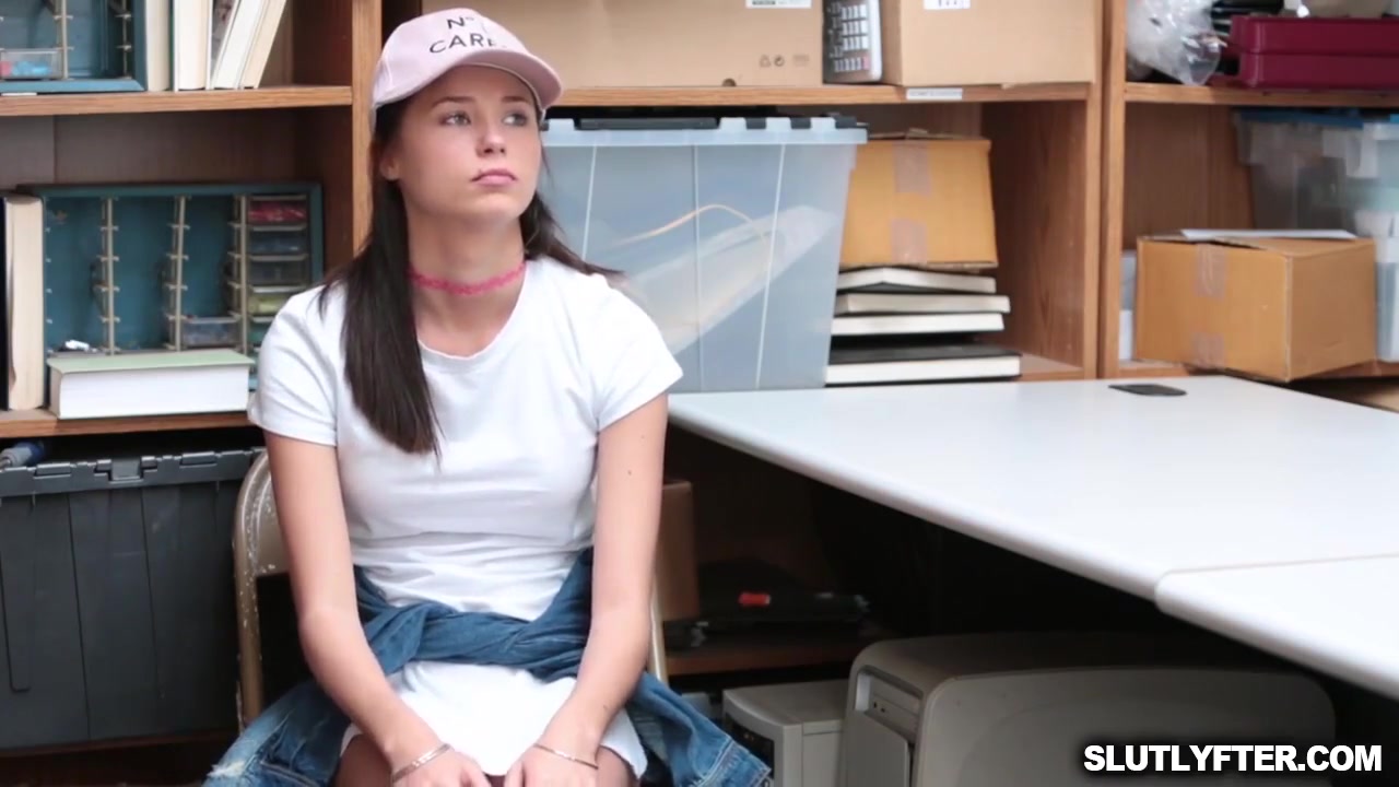 Suck The Officers Big Cock - Carolina Sweets