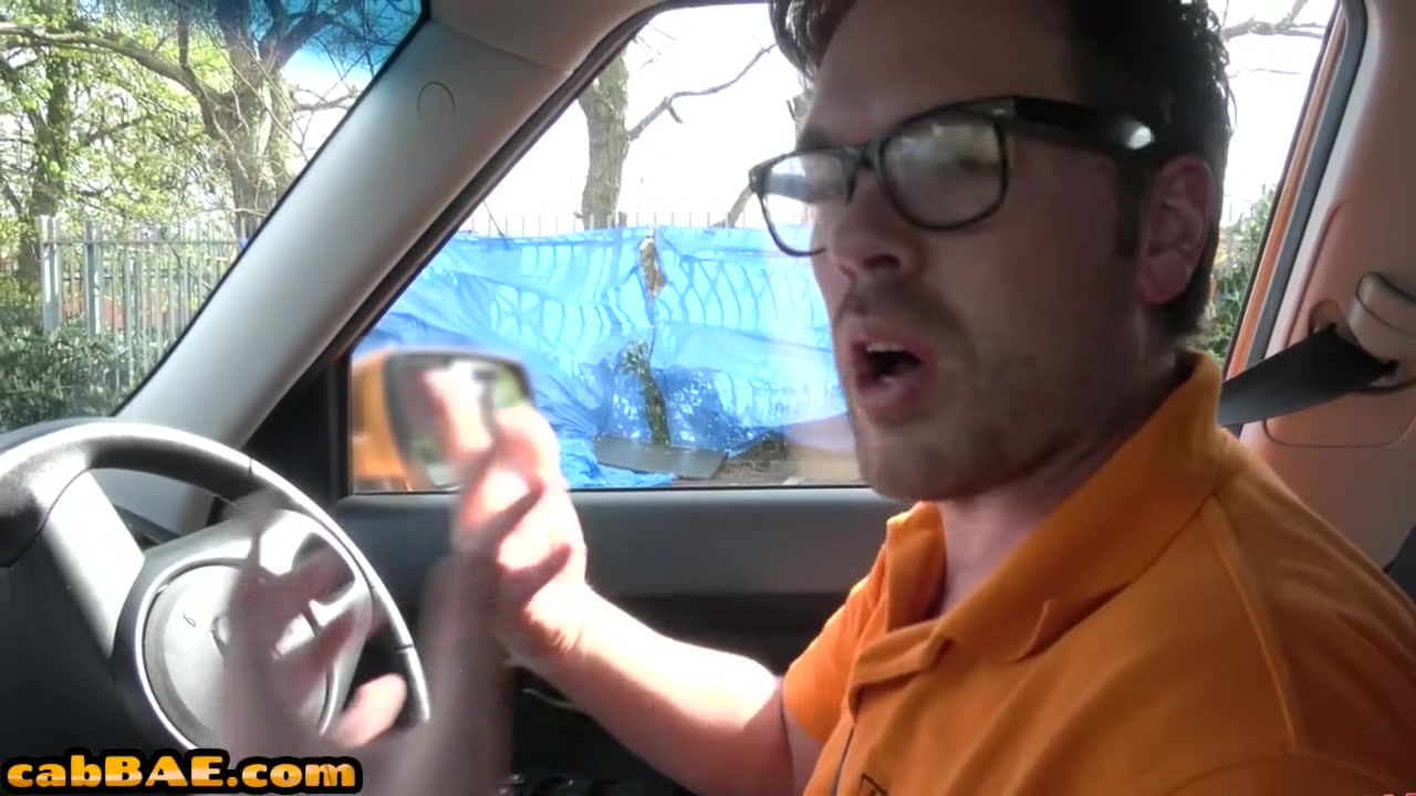 Blonde Czech cabbie sucks off her passenger before sex