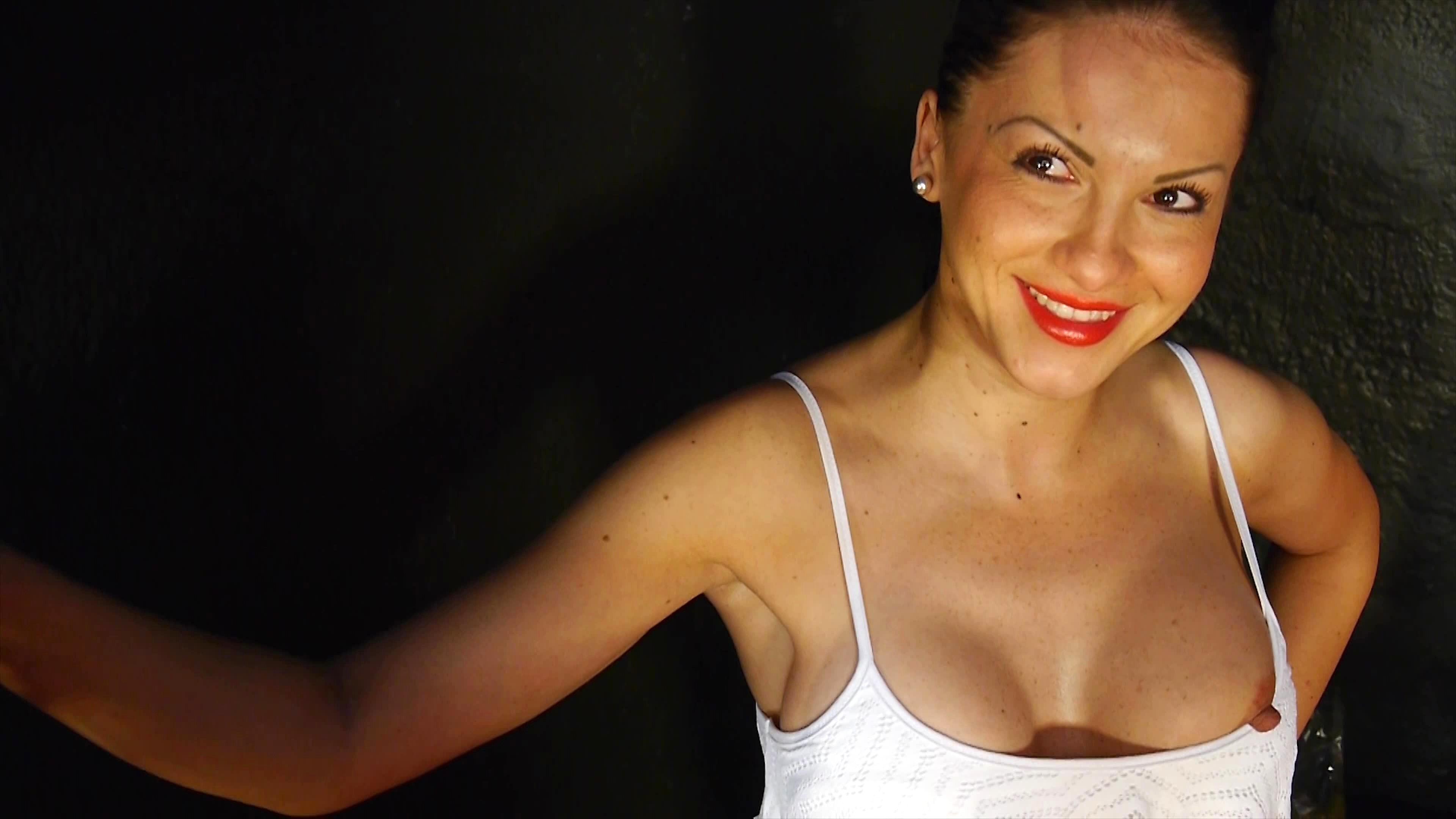 Amalia Patricia Gets An Unrelenting Fuck In The Boxing Ring