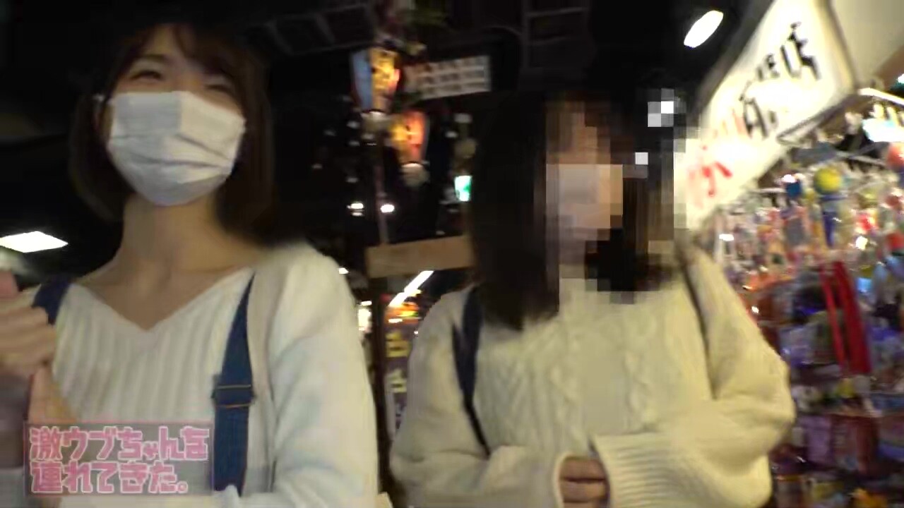 0002055_19歳スリムのニホン女性が潮ふきするガンパコ素人ナンパのエロ合体