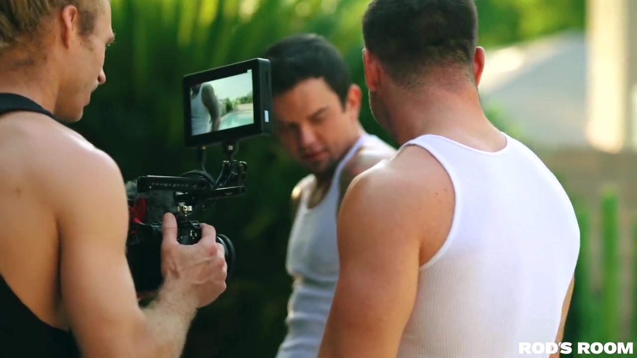 Dakota Payne And Beau Butler In Dark-haired Hotties Enjoy A Passionate Ride
