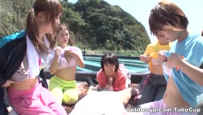 Japanese AV Models are hot teens 18+ score big at the beach