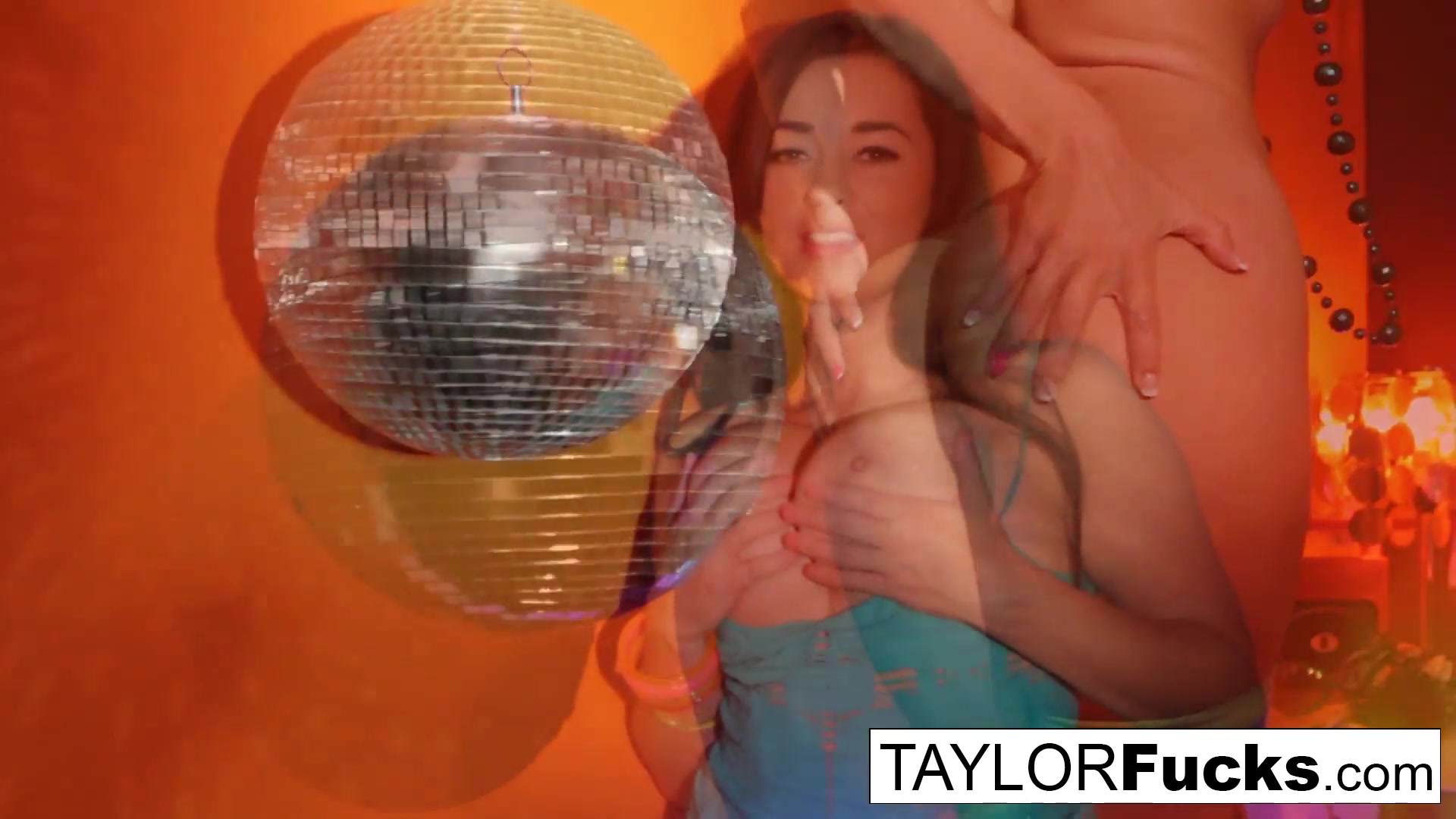 Taylor Vixen Aaliyah Love in 70's Sluts Finger Each Other's Cunts - TaylorVixen