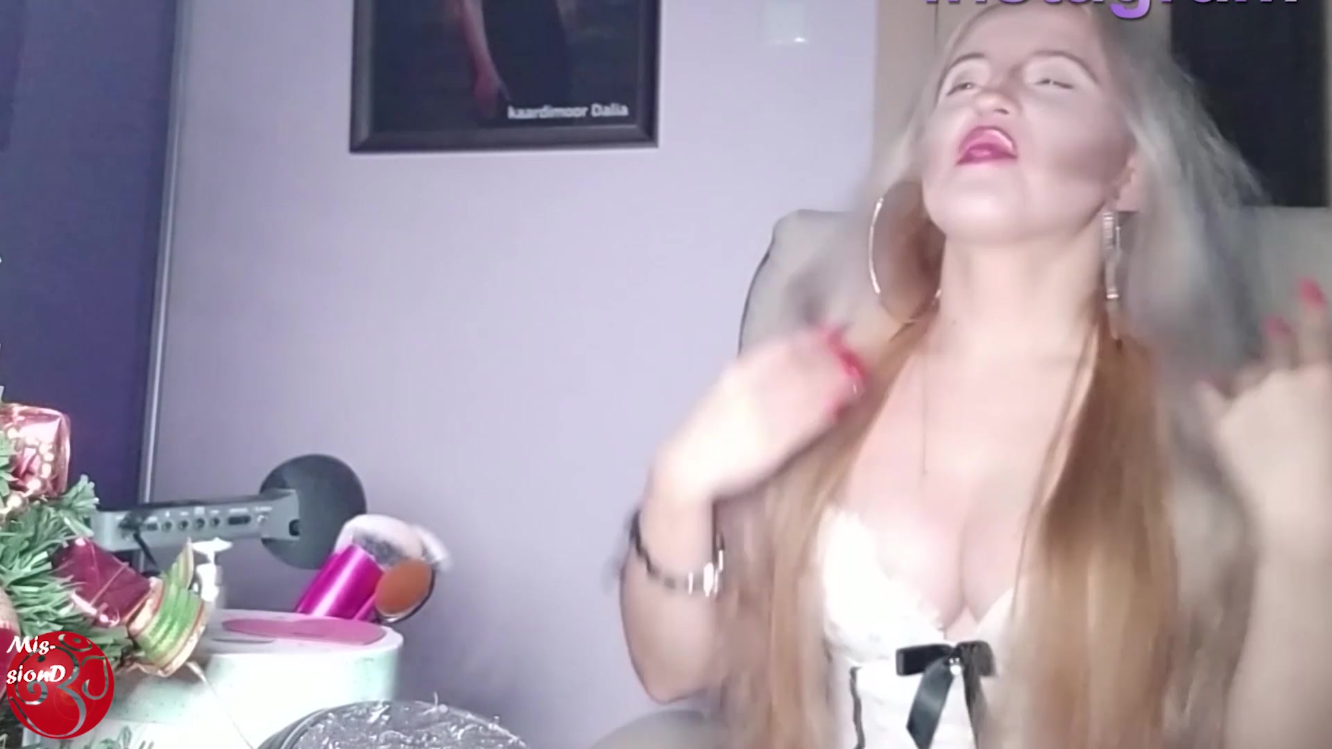 Your Salary Is Mine - Sex Movies Featuring Findom Goaldigger
