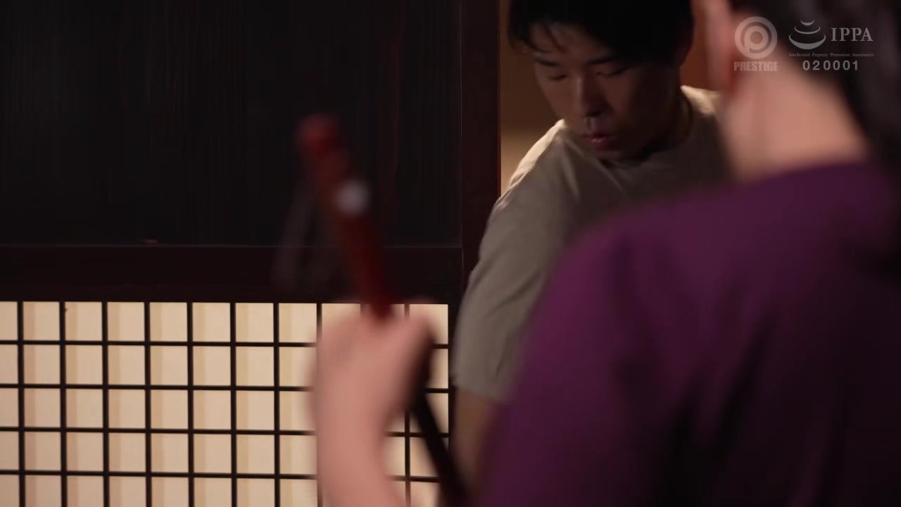 0008245_美女 キス 顔射などが含まれている