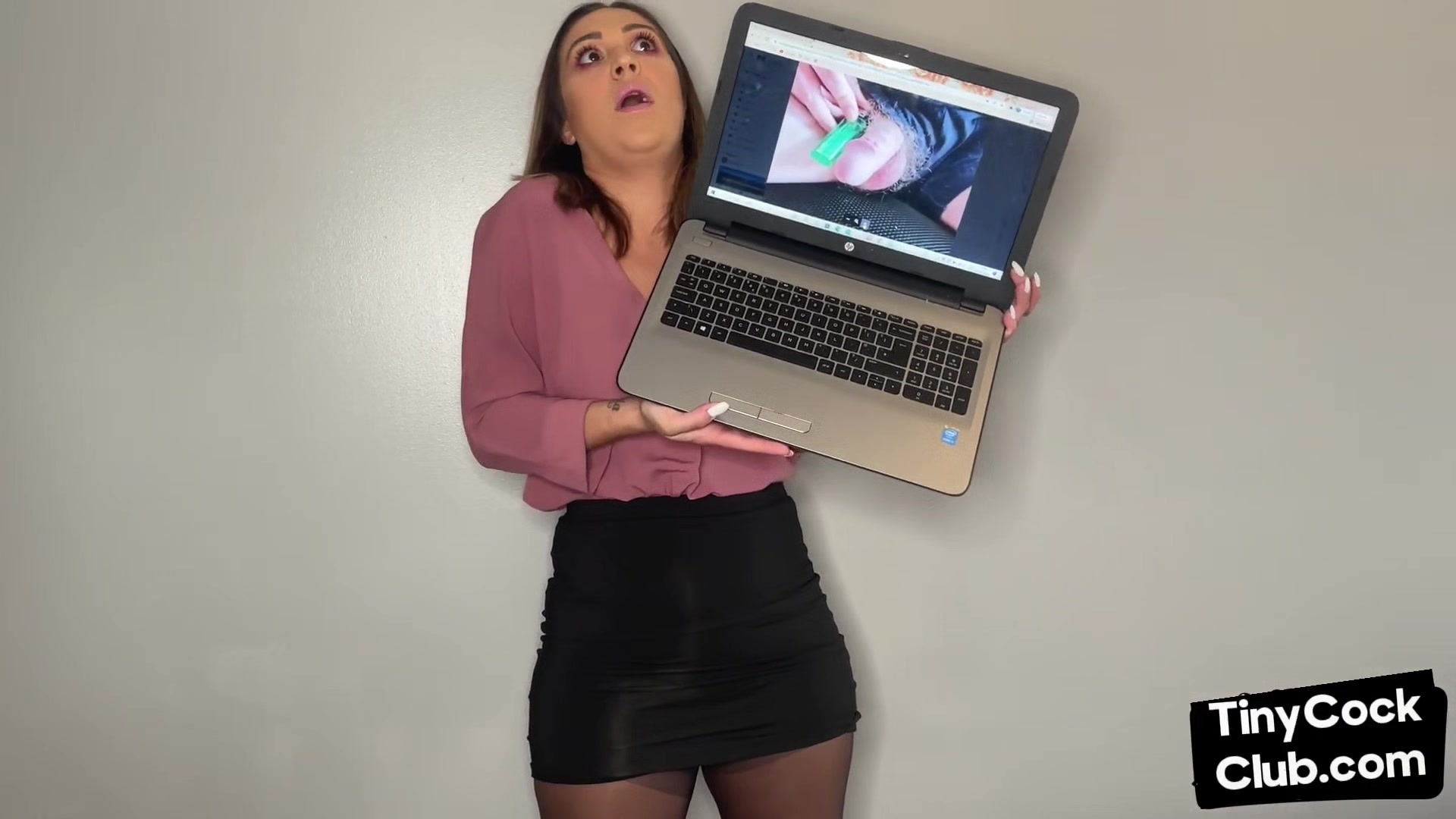 Femdom SPH solo babe insults small dicks in dirty talk video