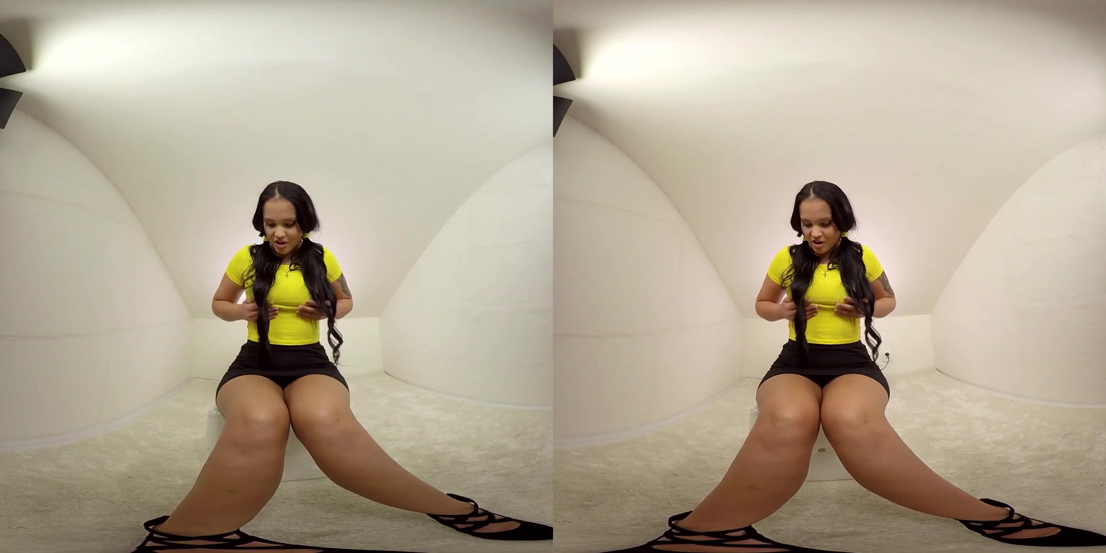 Jennifer Mendez in Latina Babe Jennifer Mendez Cums - BravoModelsMedia