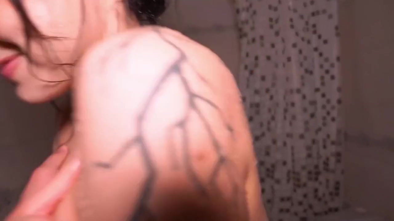 Roommate Plays A Prank On Her And Steals Her Towel Anto Megali - Big Jackson And Anto Magali