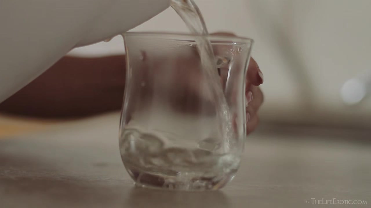 Just Tea 2? - Ginny H - TheLifeErotic