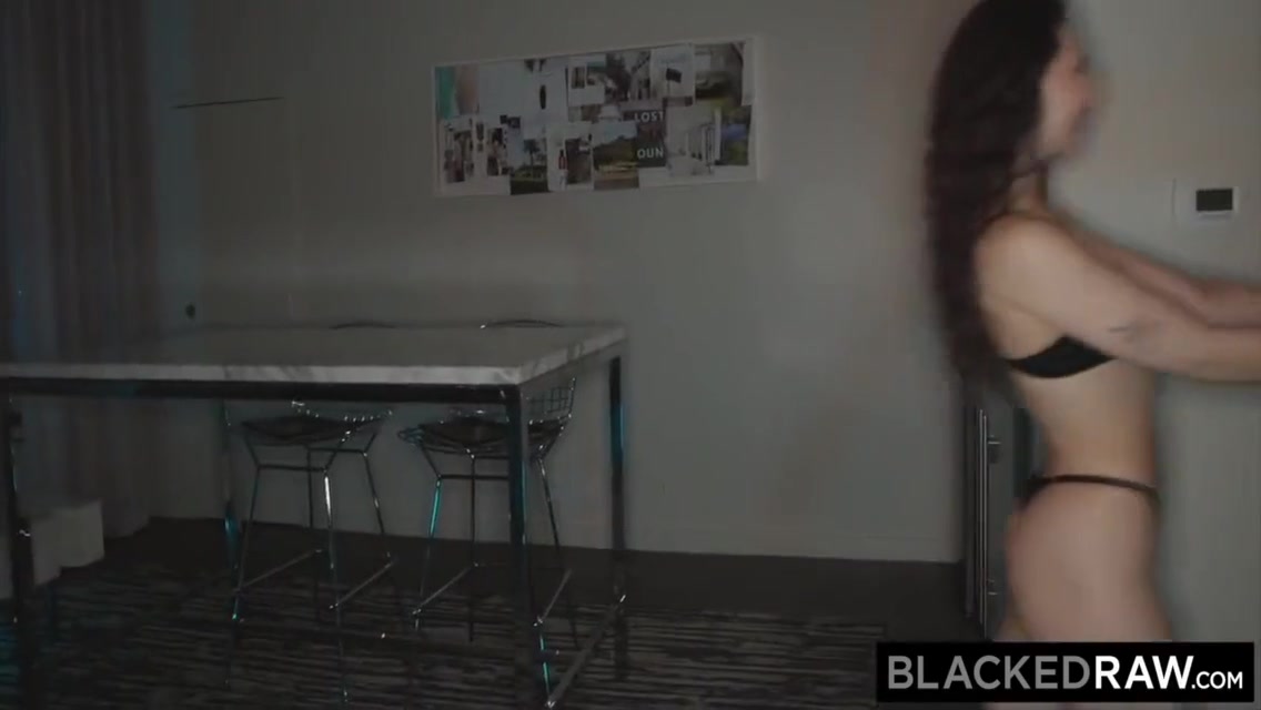 Liz Jordan And Jason Luv - Toy-sized Cutie Liz Gets Lifted & Fucked In Air 12 Min