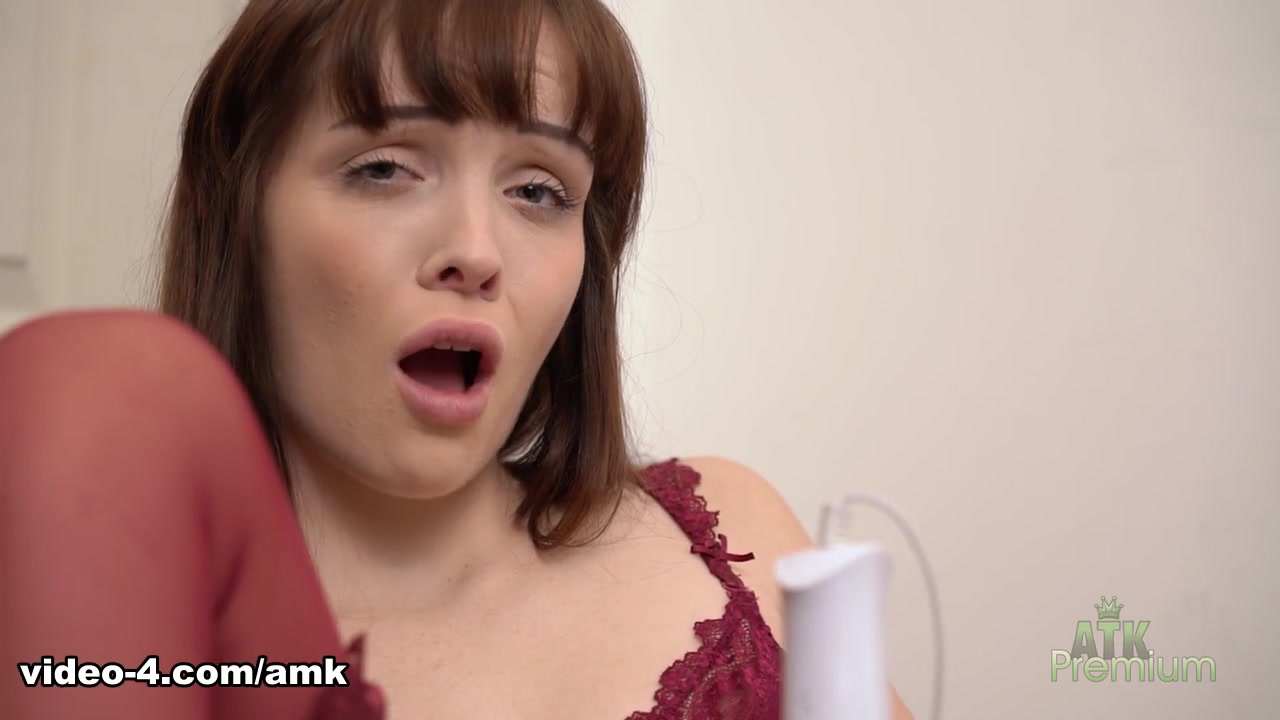 Aliya Brynn in Toys Movie - AMKingdom