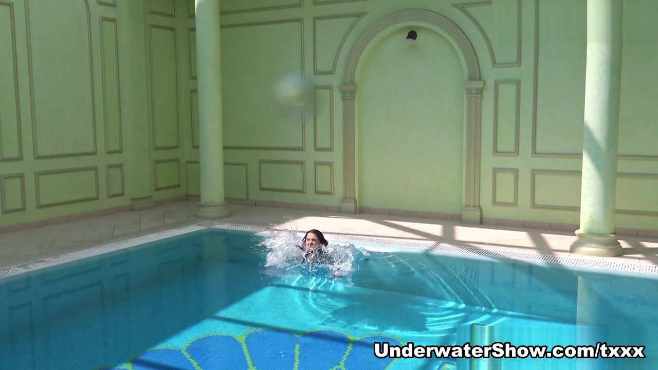 Jessica Video - UnderwaterShow