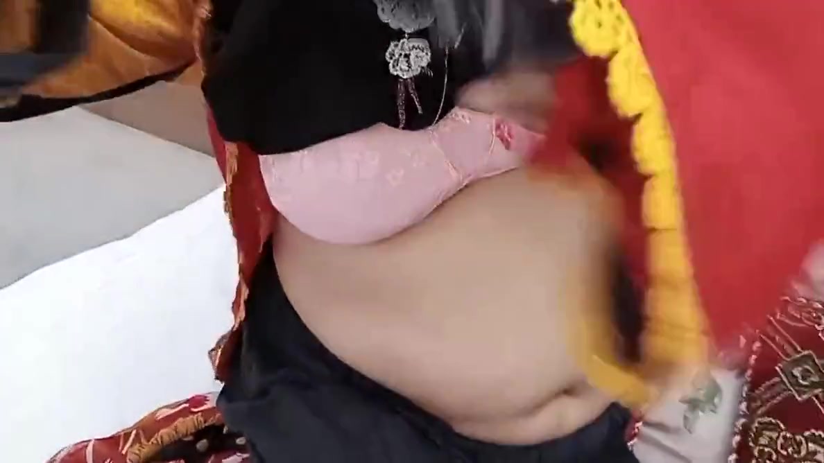 Desi Bhabhi Sa Kiya Five Question? With Hindi Audio
