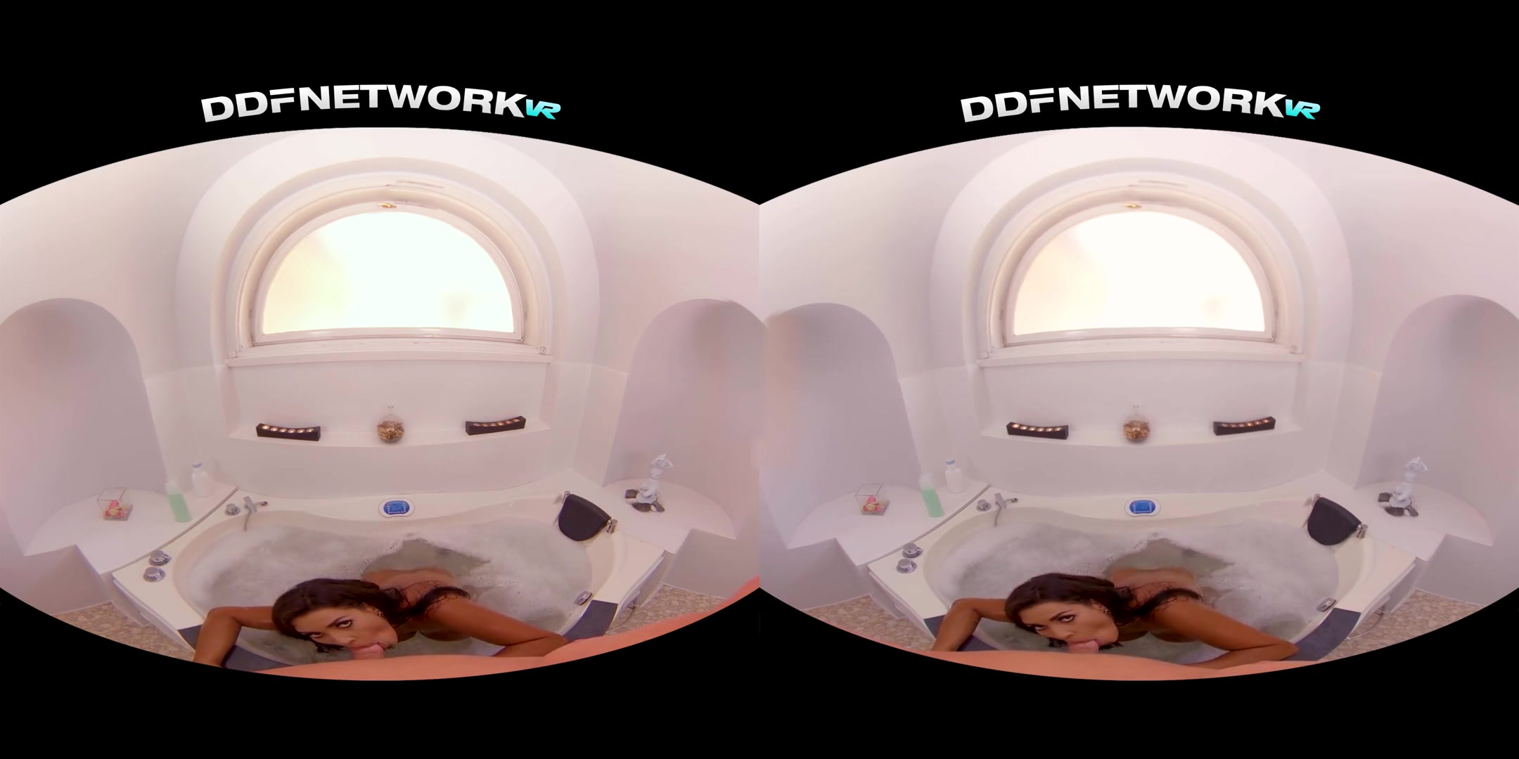 Chloe Lamour in Busty Courtesan Fantasy - DDFNetworkVR