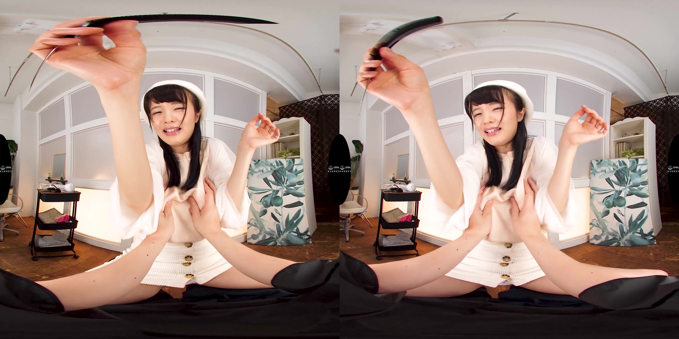Harassing the Beautiful Stylist - V1VR
