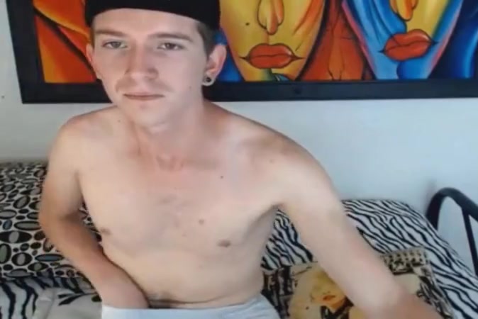 Couple shemale sucking dick on webcam