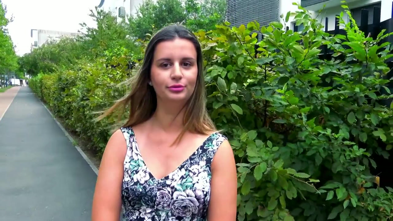 Georgia, 28 years old, the pleasure of giving and receiving! - Jacquie et Michel TV