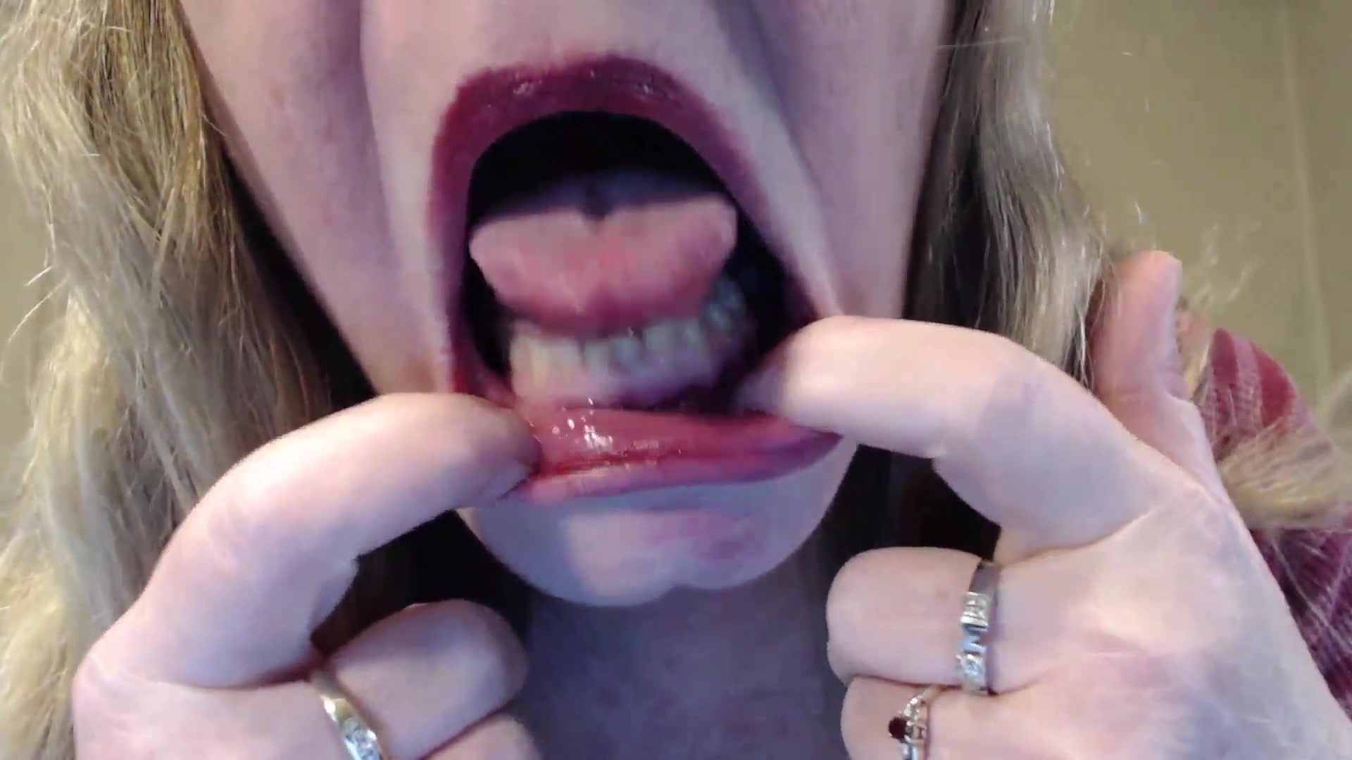 Mouth Teeth Fetish Tour - TacAmateurs