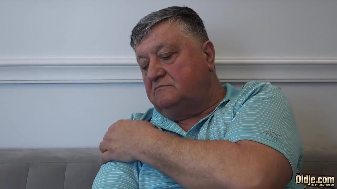 Gorgeous Black Haired Babe Helps Old Guy Relax And Gets Her Pussy Licked In Reward