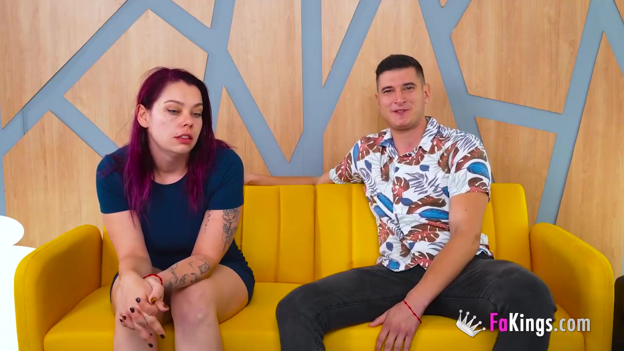 Bottomed Spanish Woman And Boyfriend Want Some Fun!
