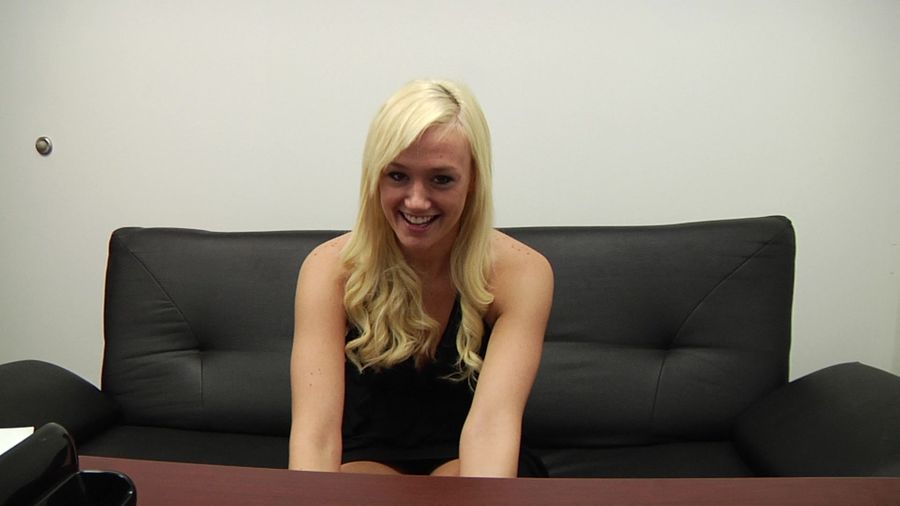 Blonde Newbie Molly Rae