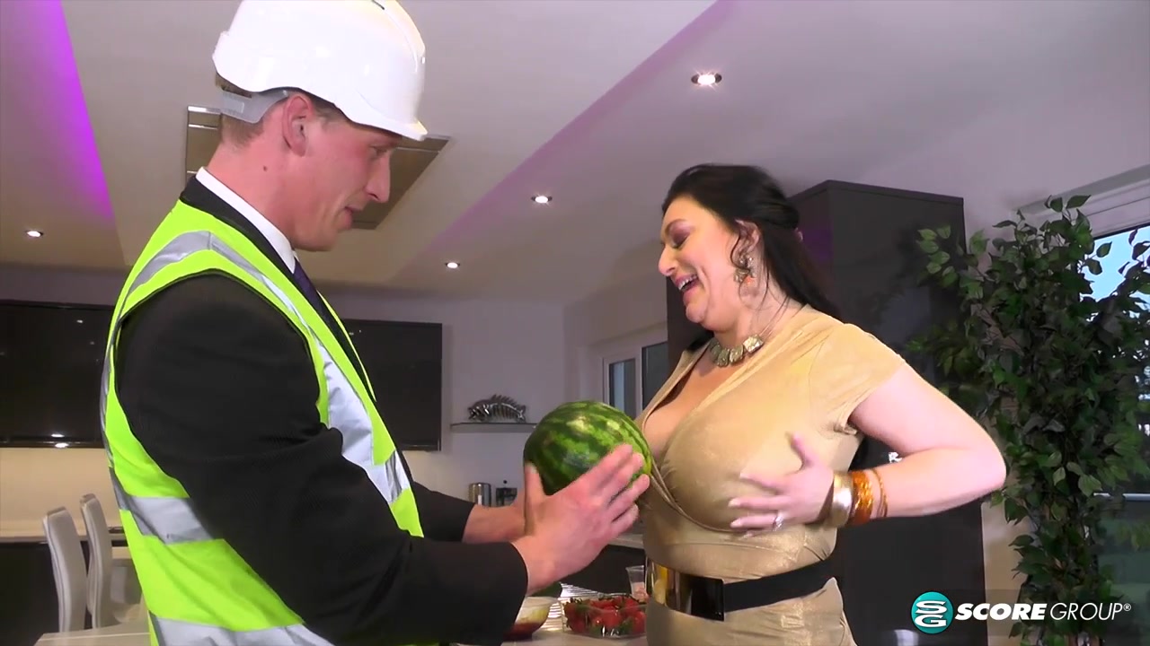 Big Tit Inspector - ScoreLand