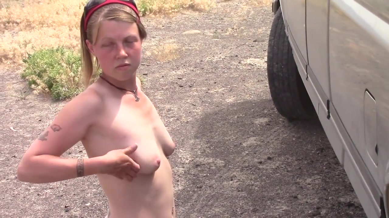 Lavender Joy In Desert Deepthroat Strip And Sucking Older Cock Outdoors