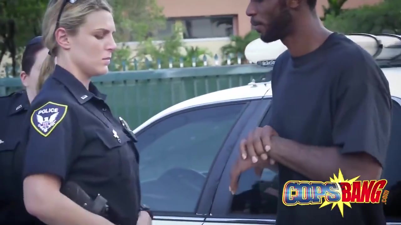 Endowed Black Dude Uses His Dick To Make Two Lusty Whit