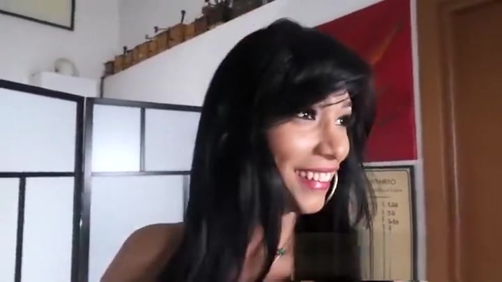 cute Italian tranny acquires sperm overspread In Steamy plow