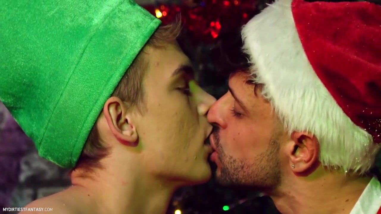 Peppermint Ass Smacking With Daniel Karrington