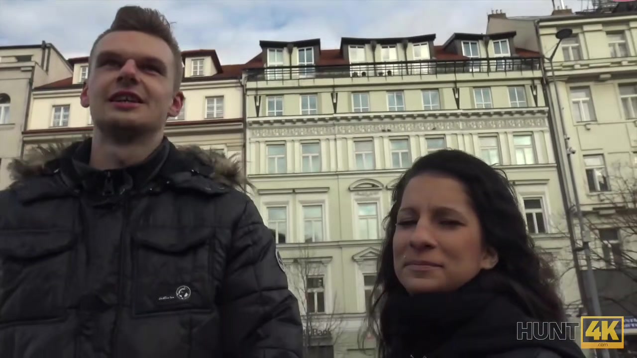HUNT4K. Money make guy eager to sold his girlfriend's moist cunny
