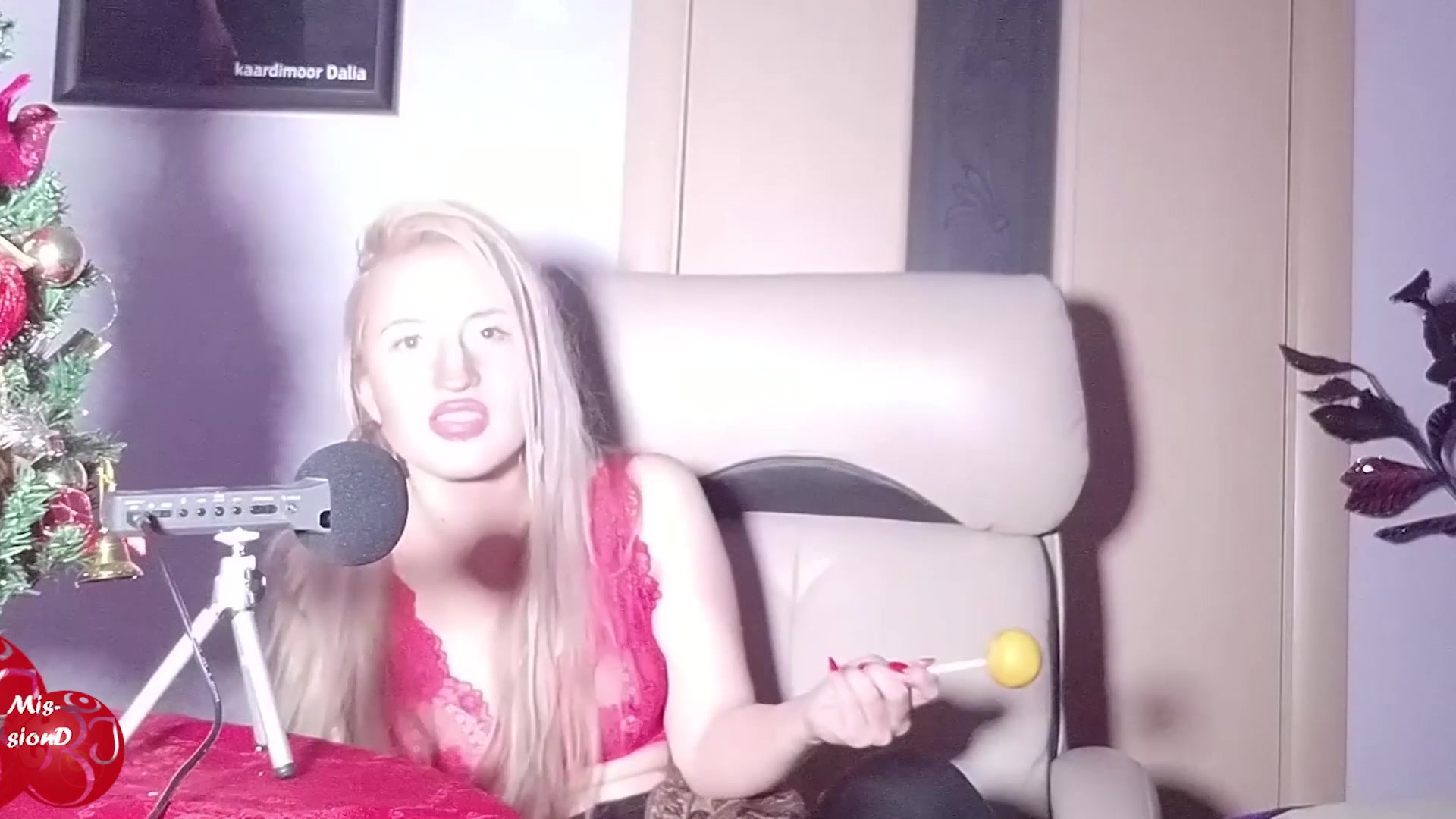 Lollipop Licking And In Russian Speaking - Sex Movies Featuring Findom Goaldigger