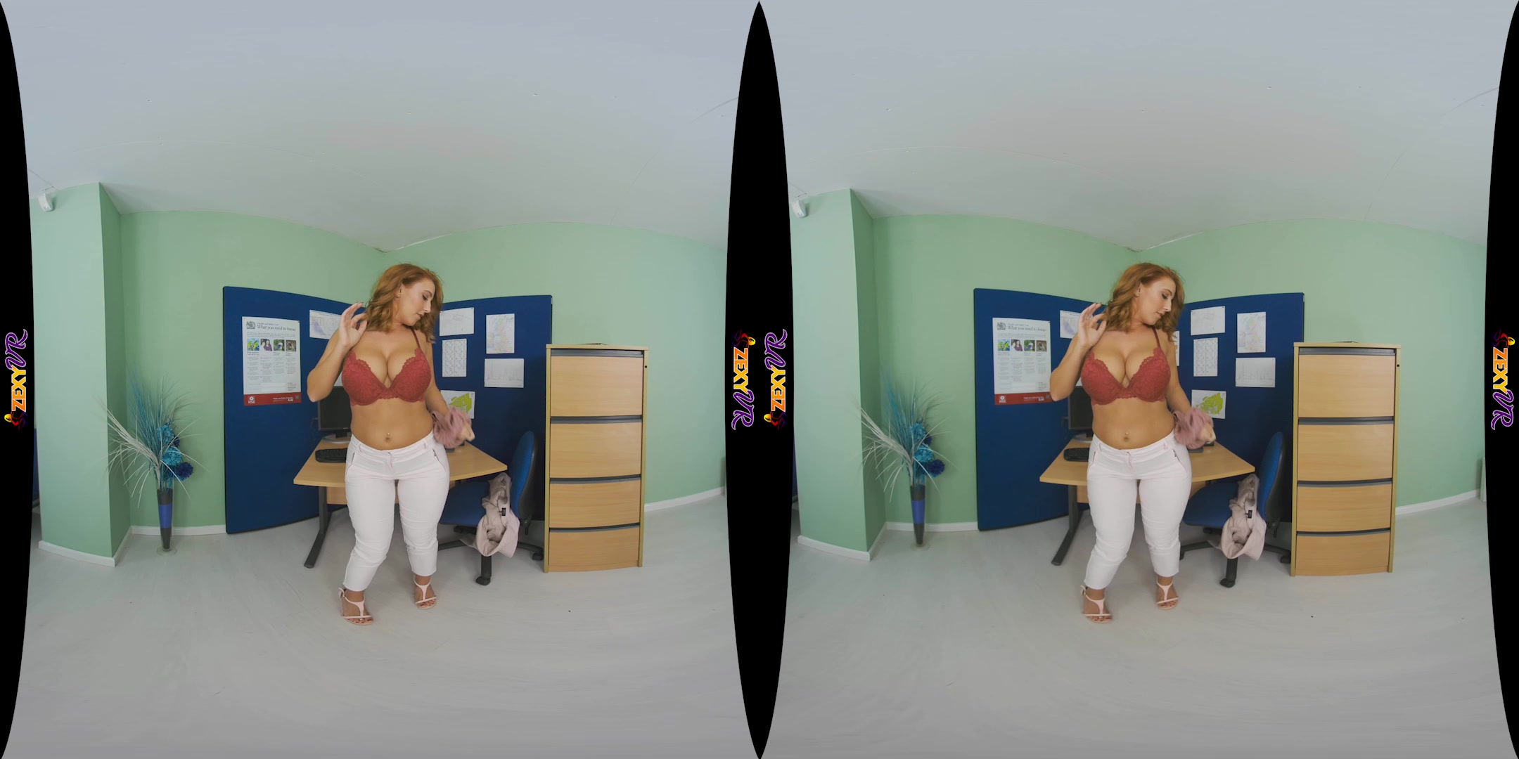 Office Boobs featuring Robyn - ZexyVR