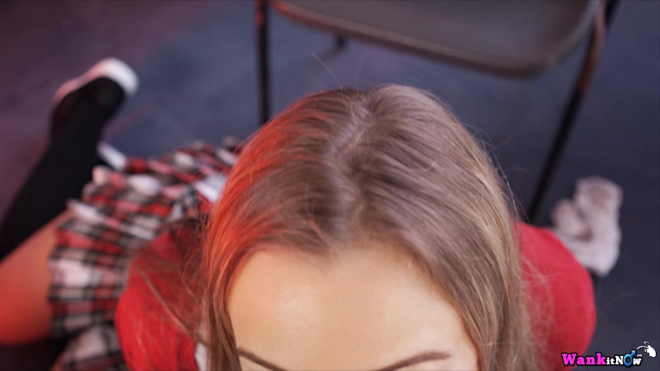 Beth - Geeky Slut:Pt2 - Sexy Videos - WankitNow