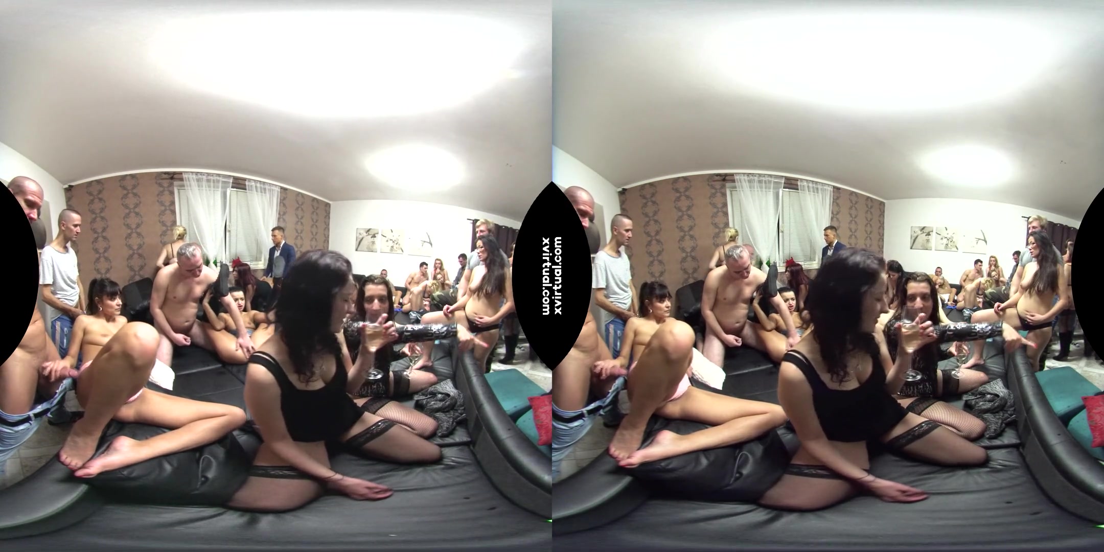 Lady Bug & Kattie Hill & Brittany Bardot & Daphne Klyde & Jenny Smith & Anie Darling & Tera Joy & Therese Bizarre in The Biggest Group Orgy Of All Times - xVirtual